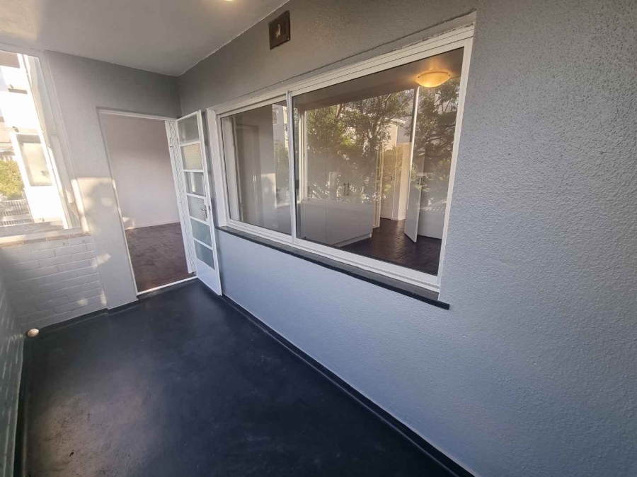2 Bedroom Property for Sale in Tamboerskloof Western Cape